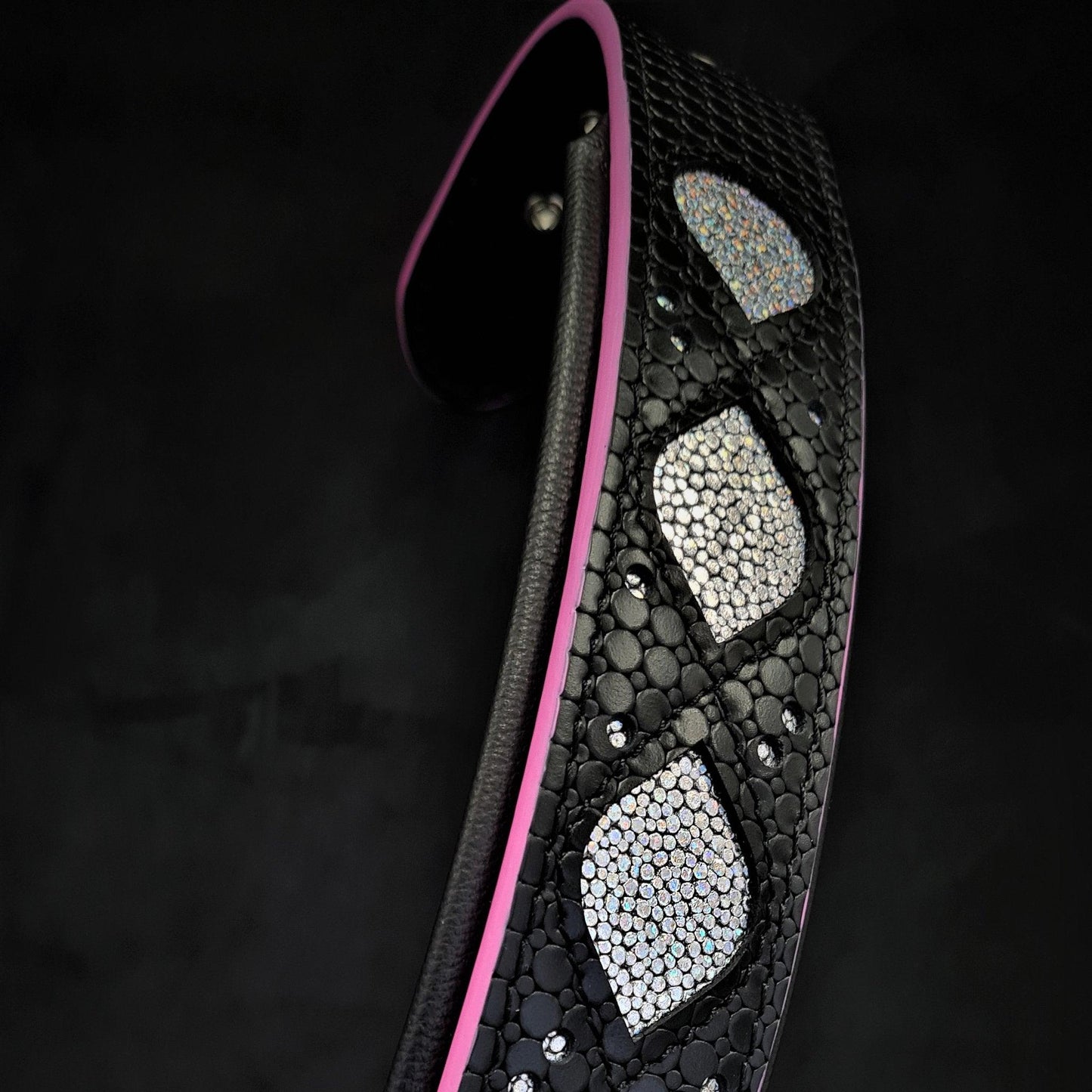 The ''Ariel'' collar