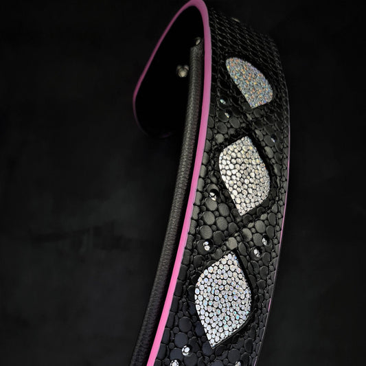 The ''Ariel'' collar